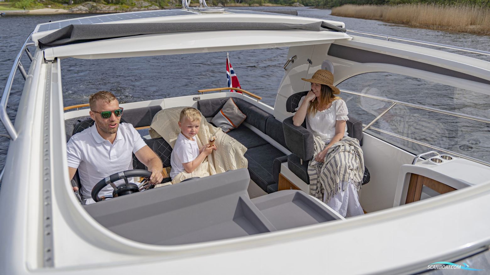 Marex 310 Sun Cruiser