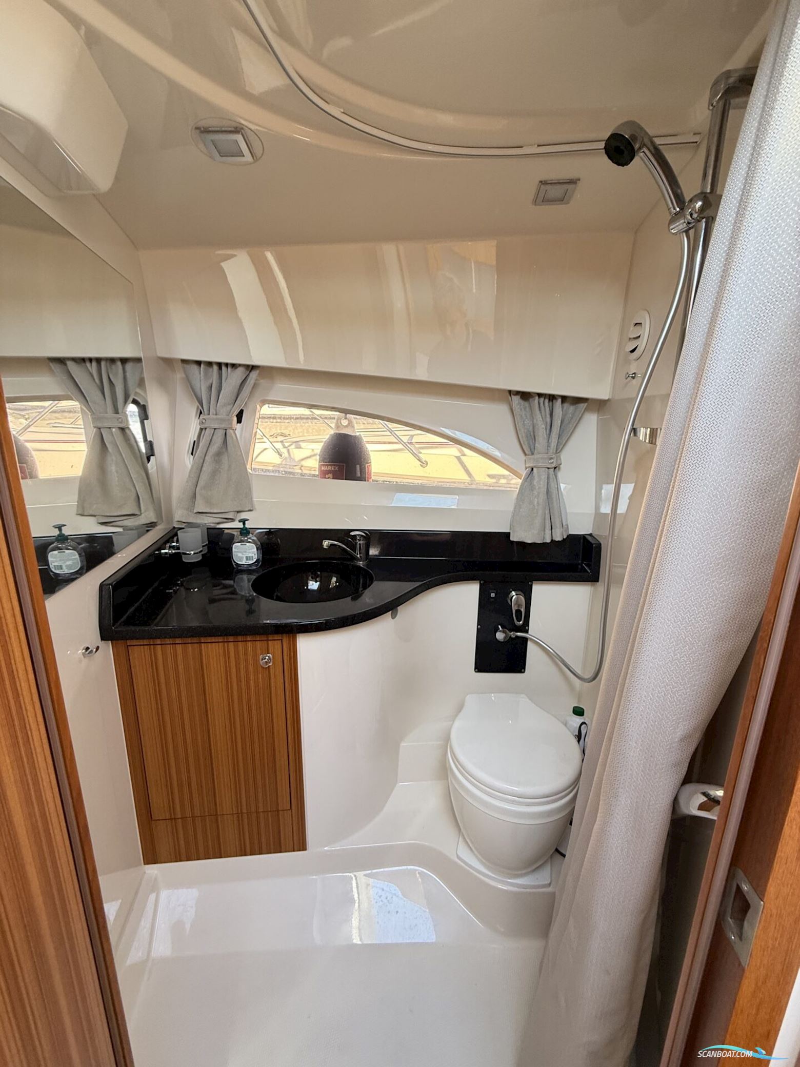 Marex 310 Sun Cruiser