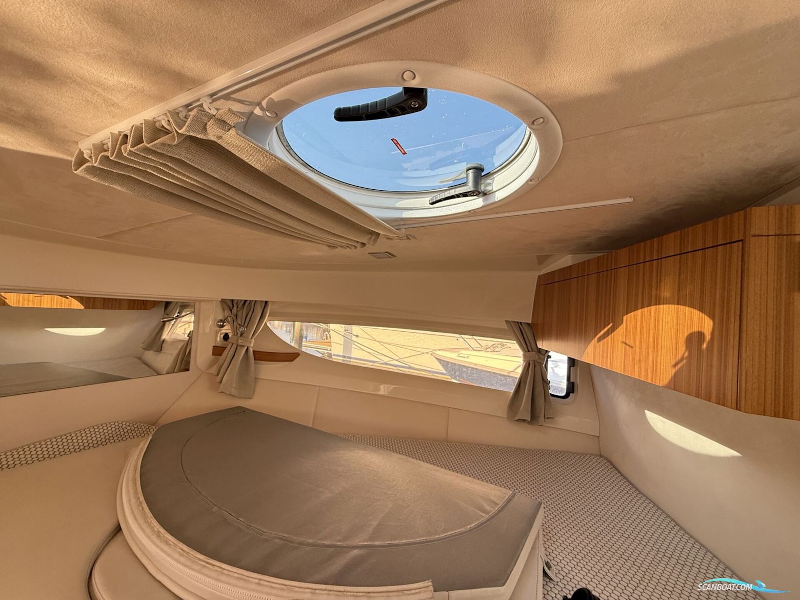 Marex 310 Sun Cruiser