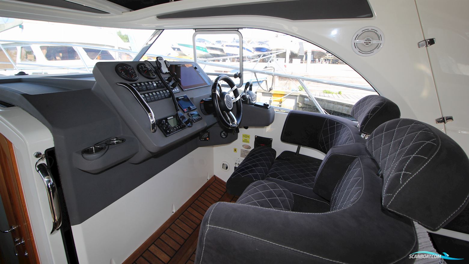 Marex 310 Sun Cruiser