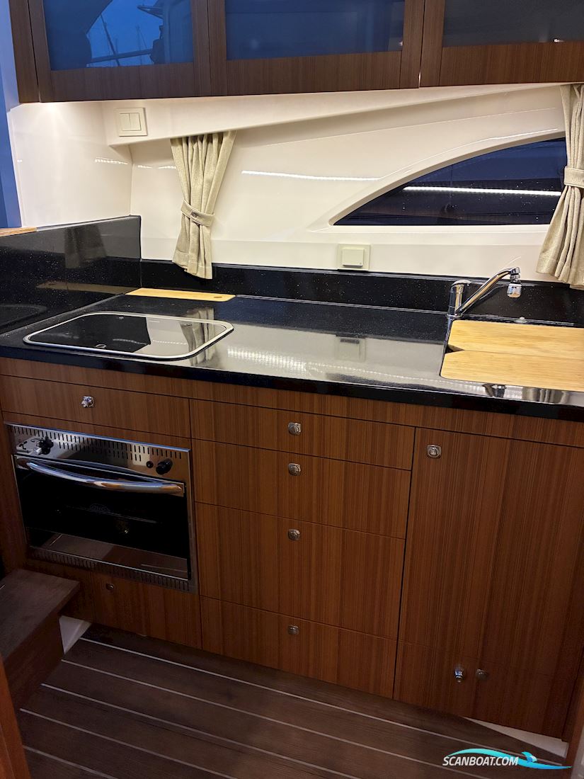 Marex 310 Sun Cruiser
