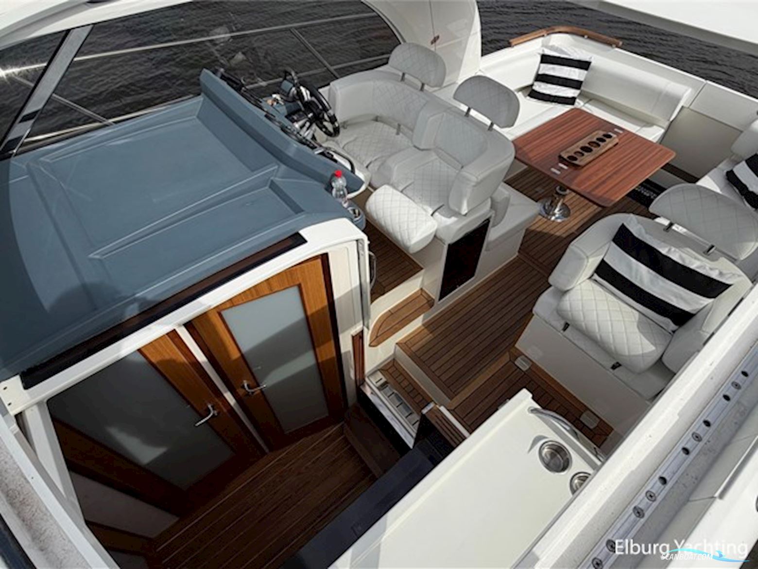 Marex 310 Sun Cruiser