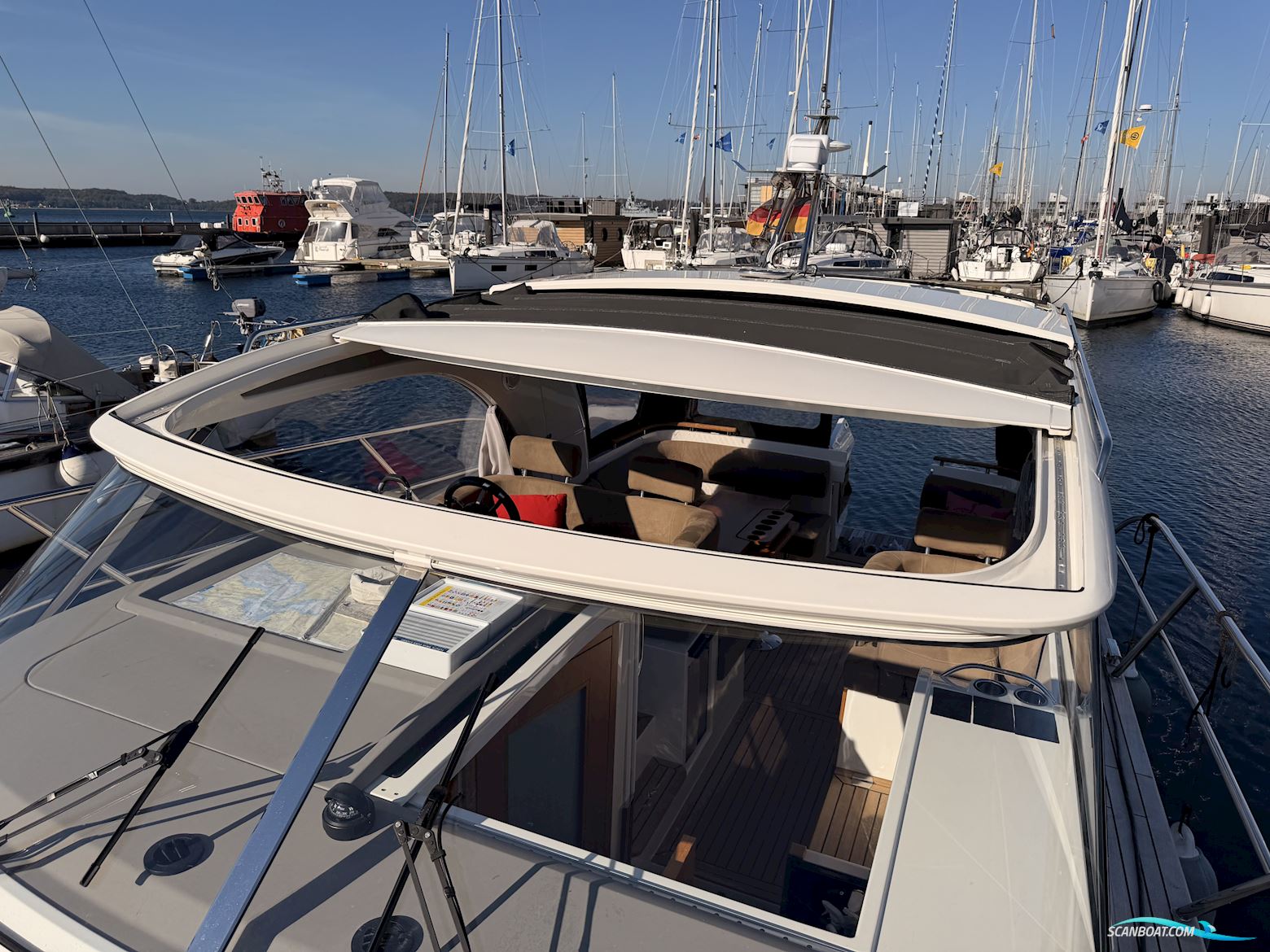 Marex 310 Sun Cruiser