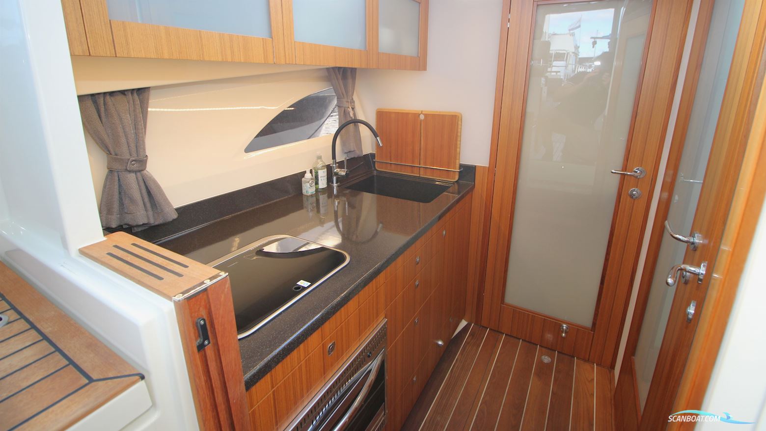 Marex 310 Sun Cruiser