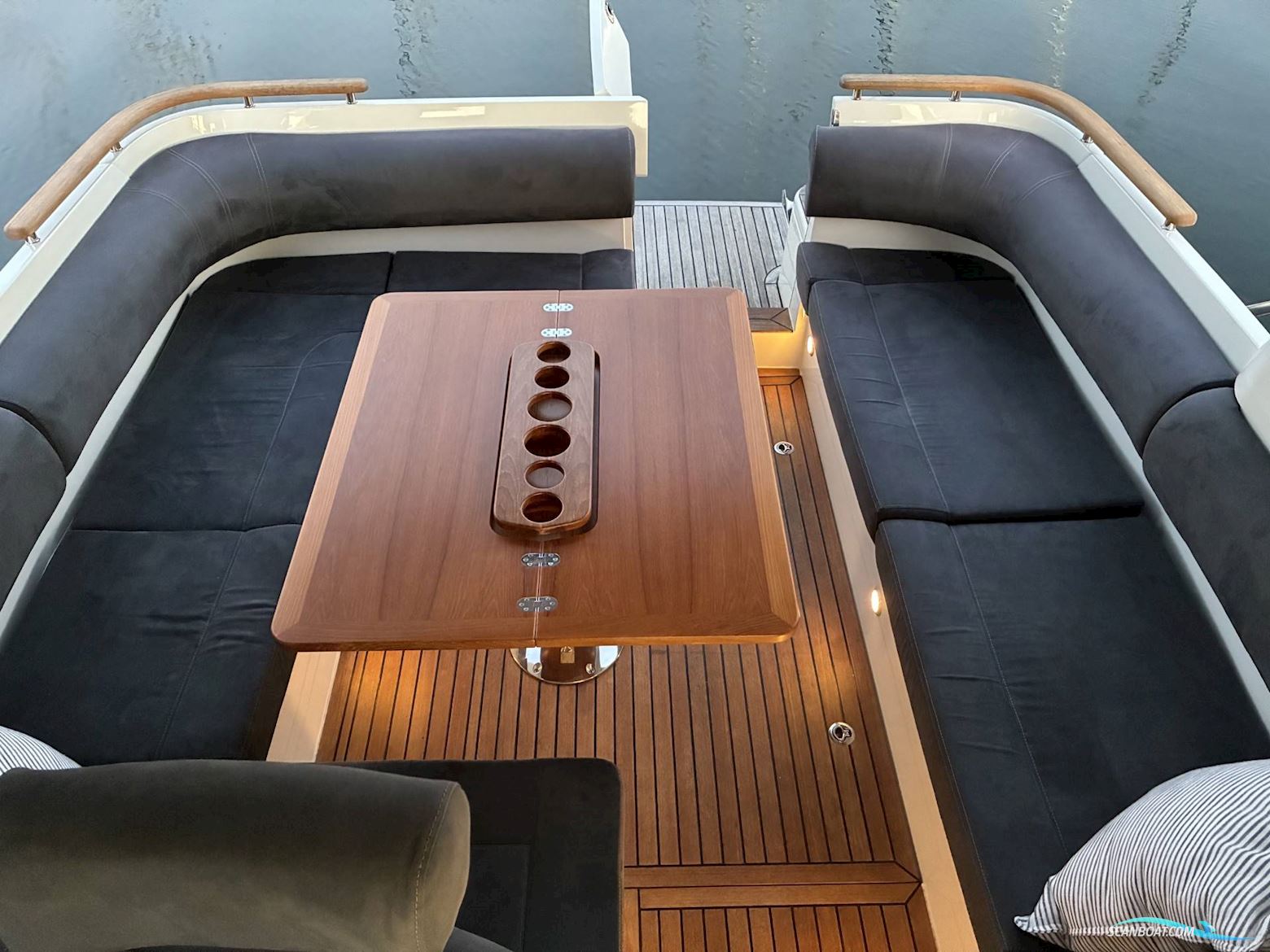 Marex 310 Suncruiser - 300 HK Diesel/Udstyr