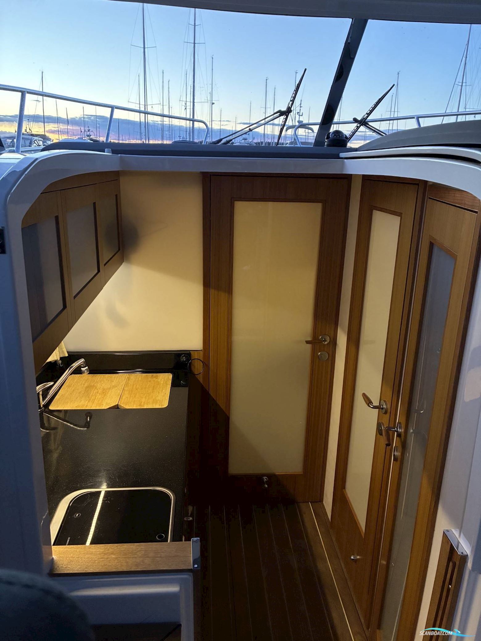 Marex 310 Suncruiser - 300 HK Diesel/Udstyr
