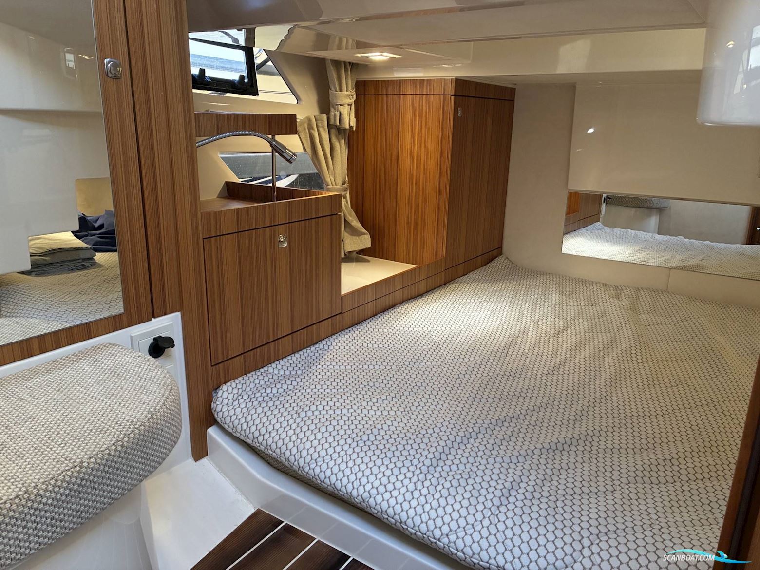 Marex 310 Suncruiser - 300 HK Diesel/Udstyr