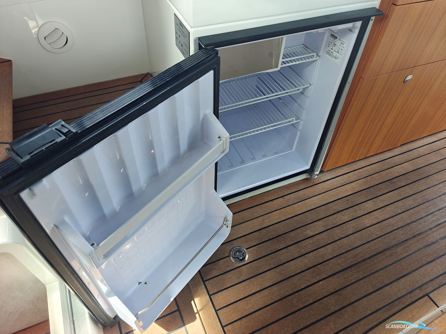 Marex 320 Aft Cabin Cruiser