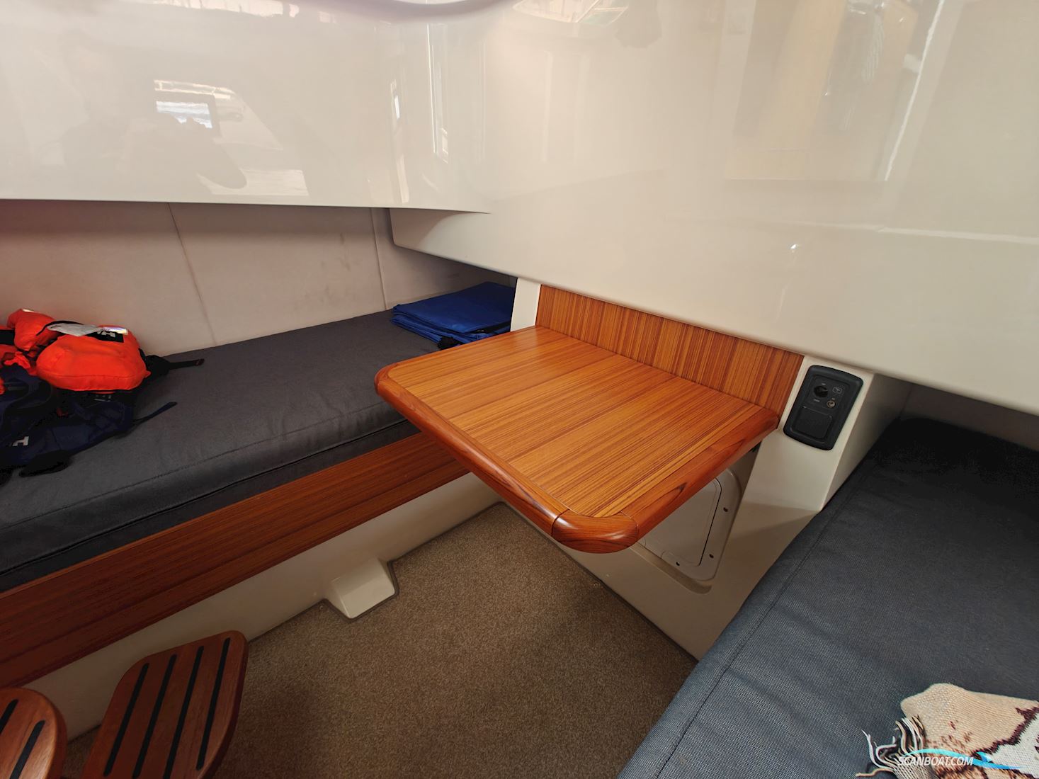 Marex 320 Aft Cabin Cruiser