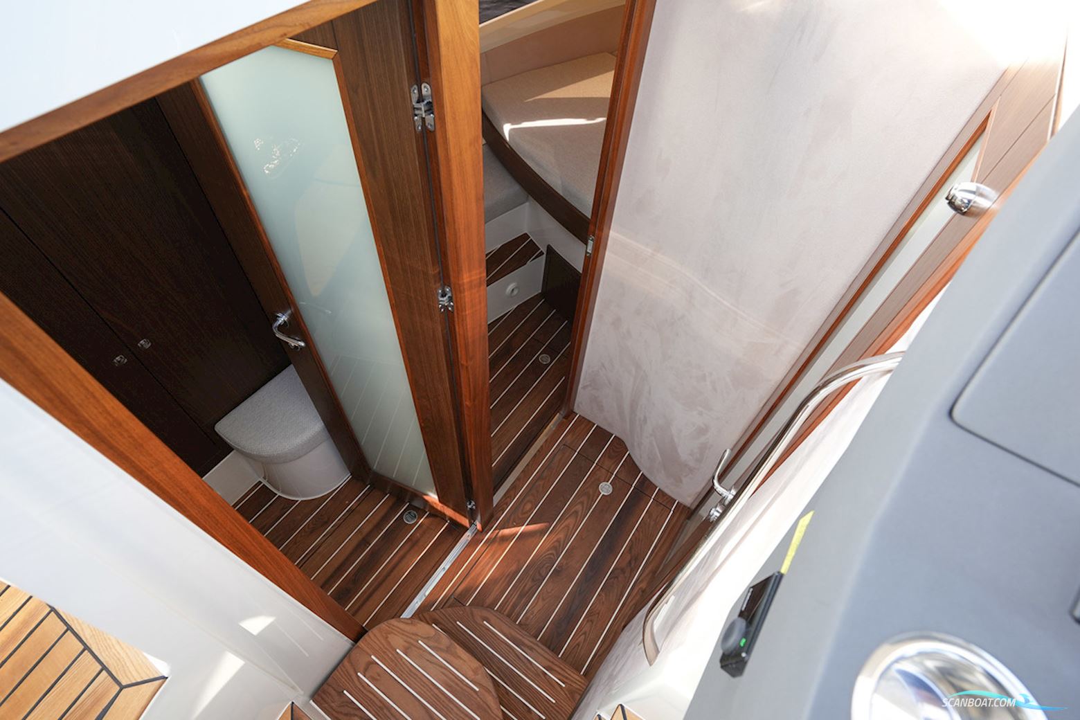 Marex 330 Scandinavia (2024)