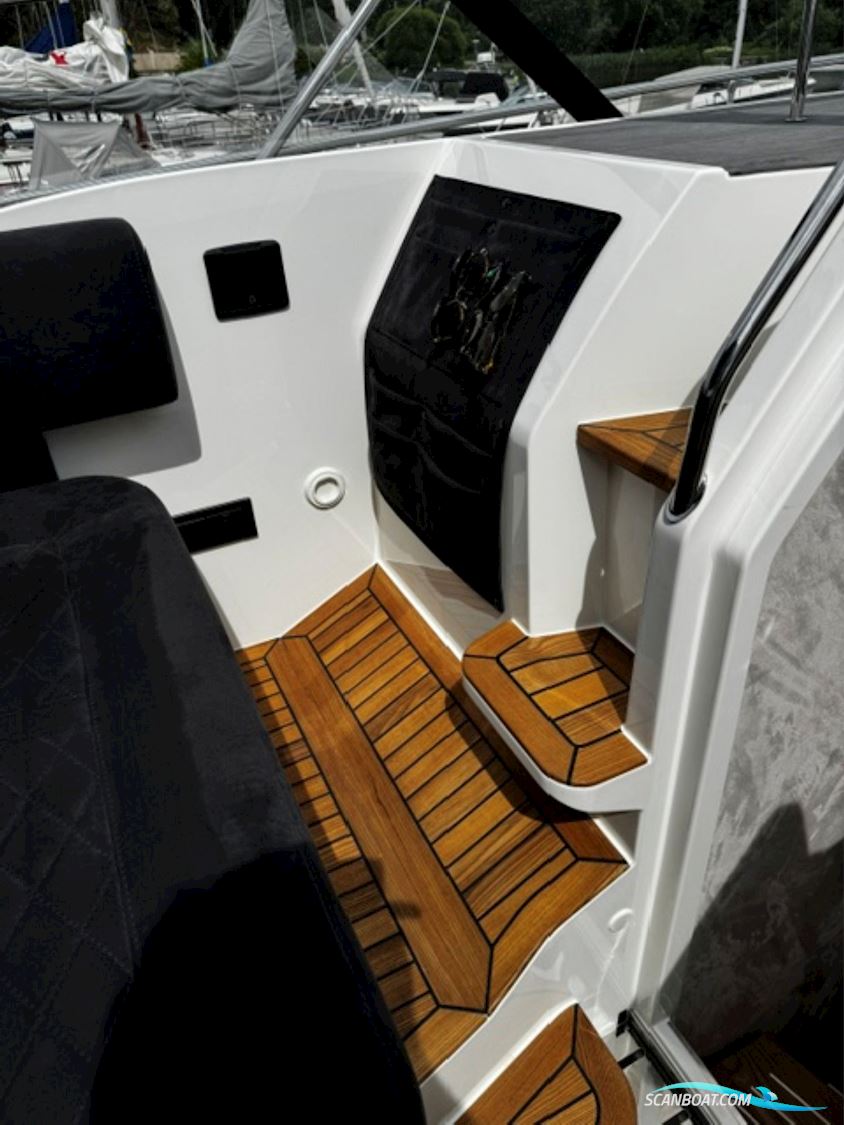 Marex 360 Cabriolet Cruiser
