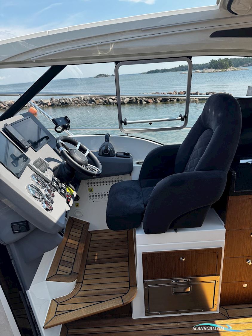 Marex 360 Cabriolet Cruiser