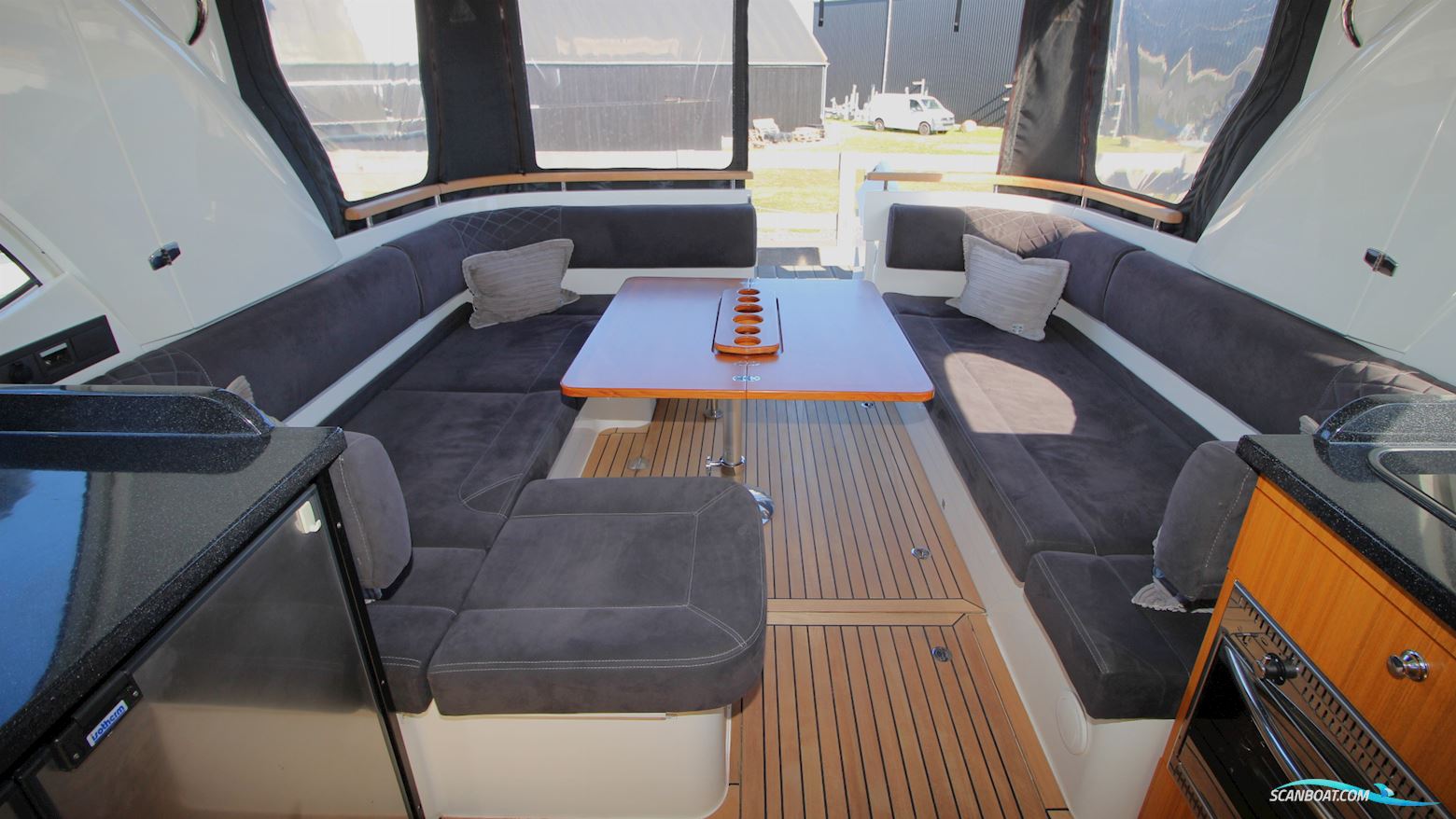 Marex 360 Cabriolet Cruiser