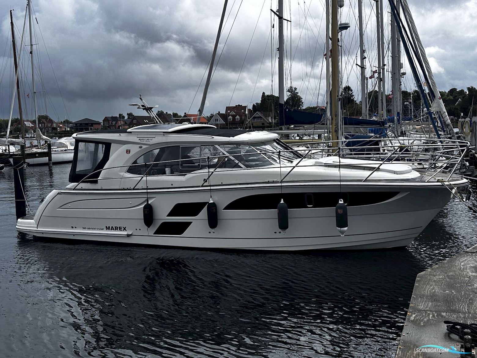 Marex 360 CC Motorbåt 2021, med 2 X Mercury 3,0 270 SD Bravo 3 + joystick Axius motor, Danmark