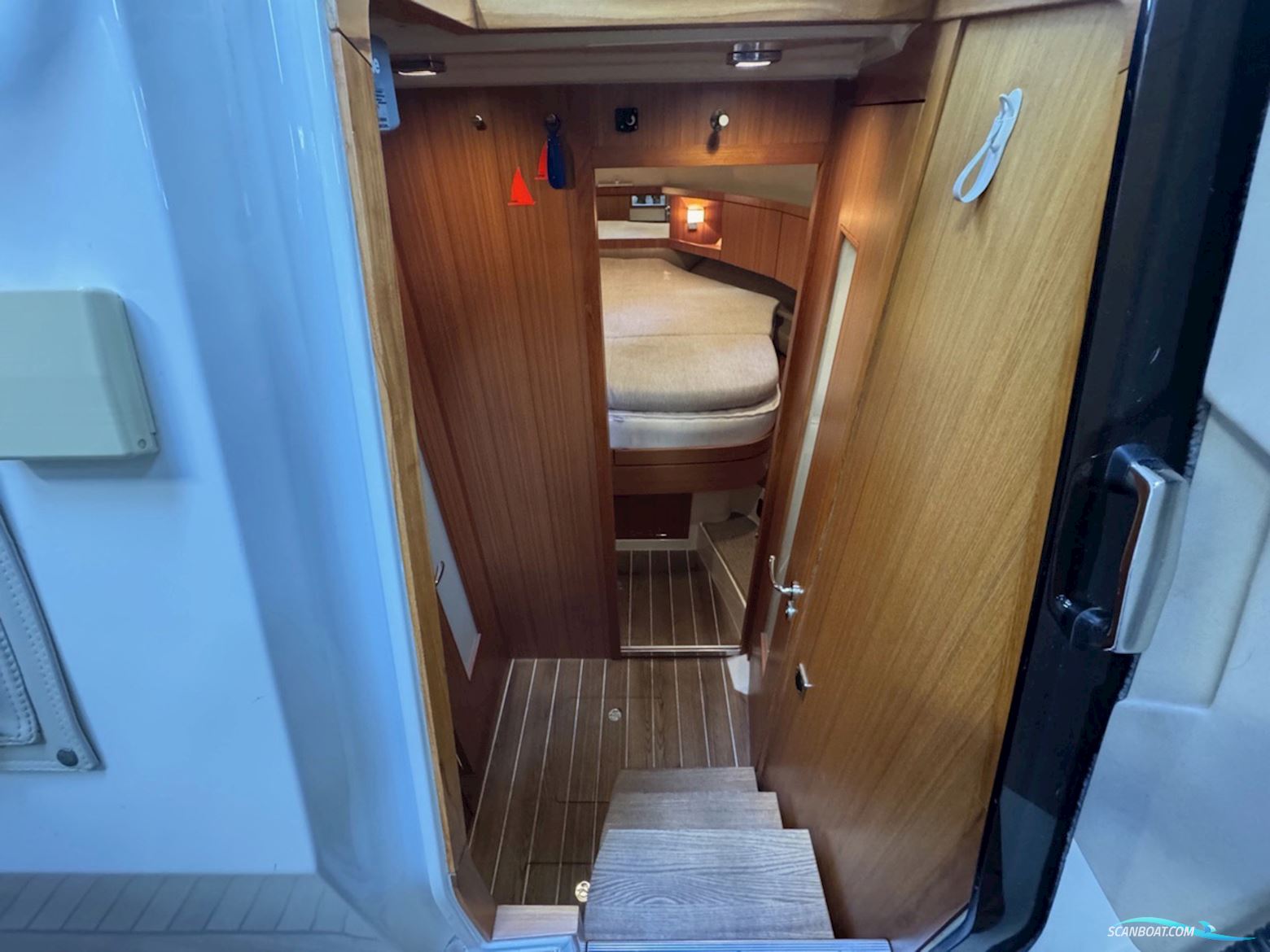 Marex 370 Aft Cabin Cruiser 2011