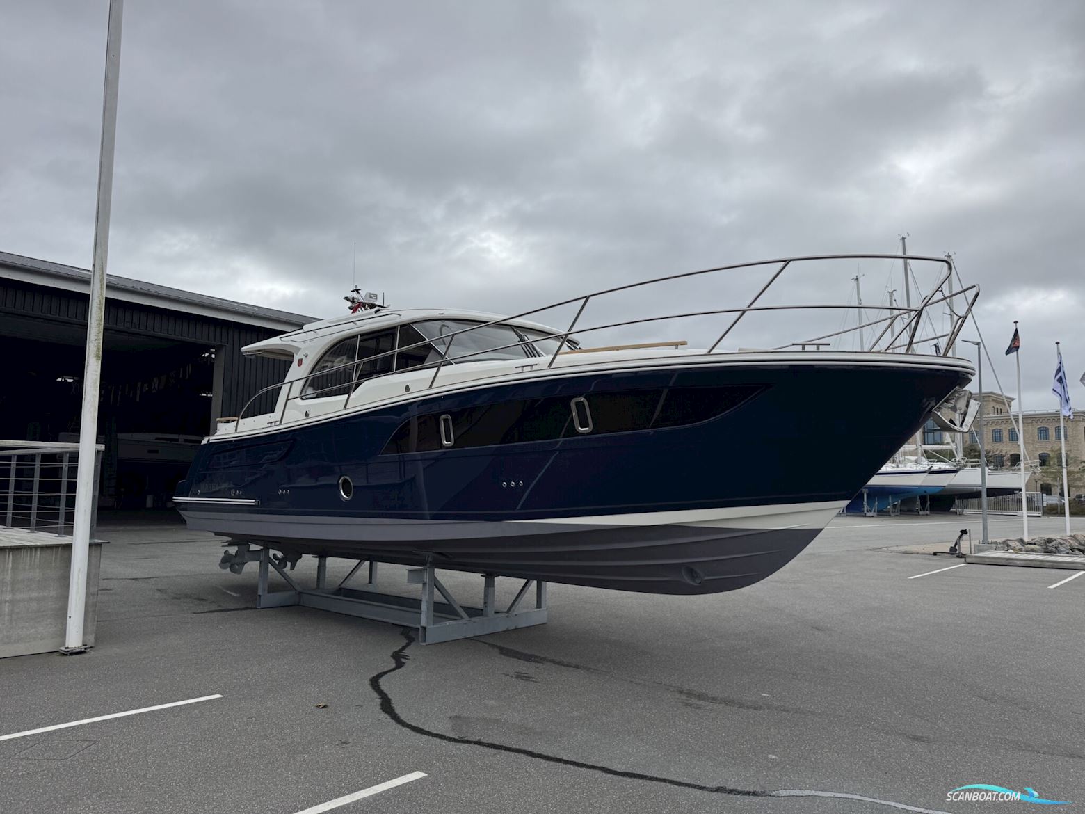 Marex 375 2017