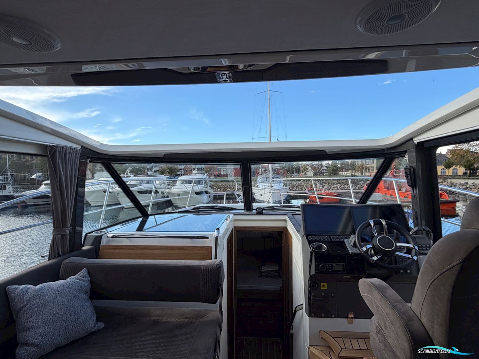 Marex 390
