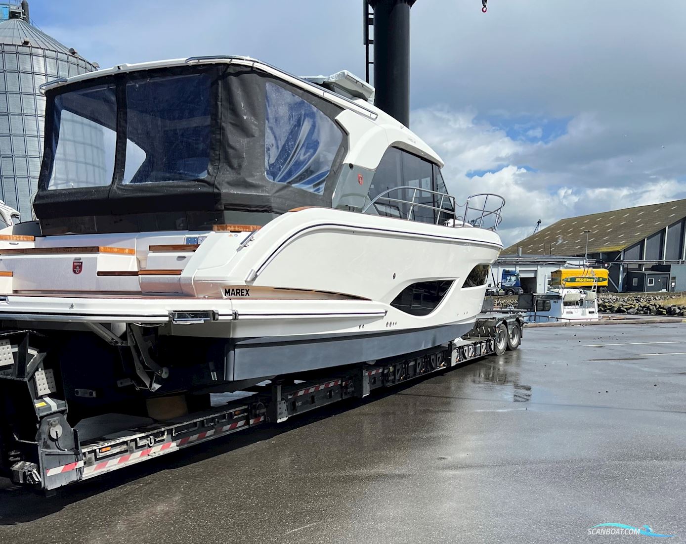 Marex 440 Gourmet Cruiser