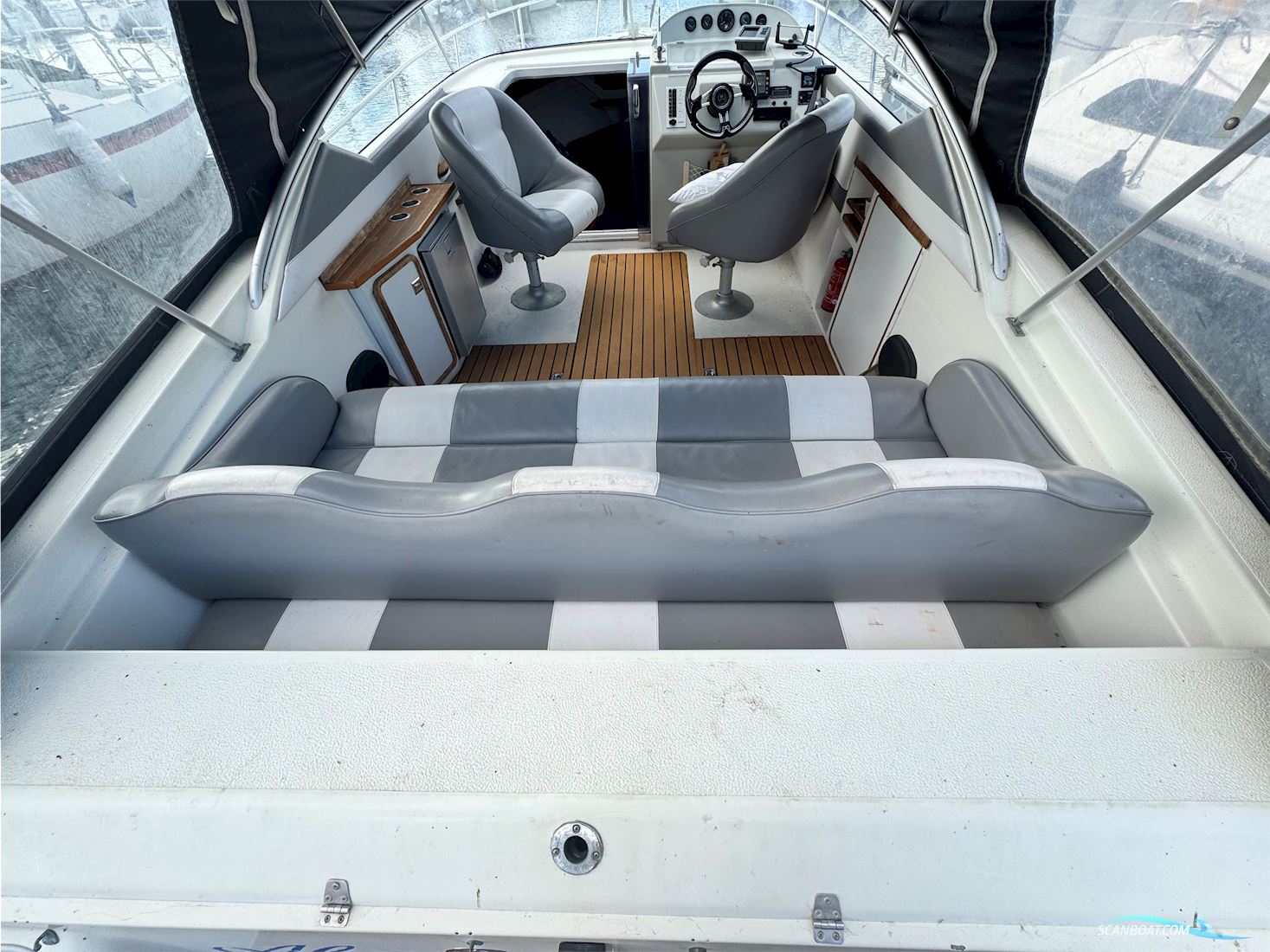 Marex 7100 sport cruiser