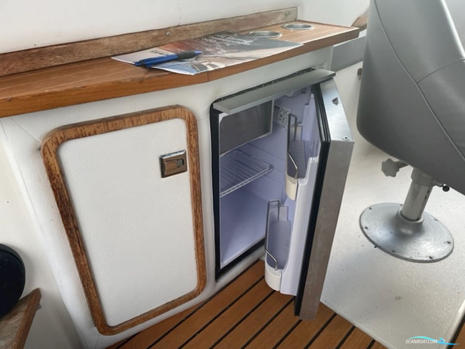 Marex 7100 Sport Cruiser