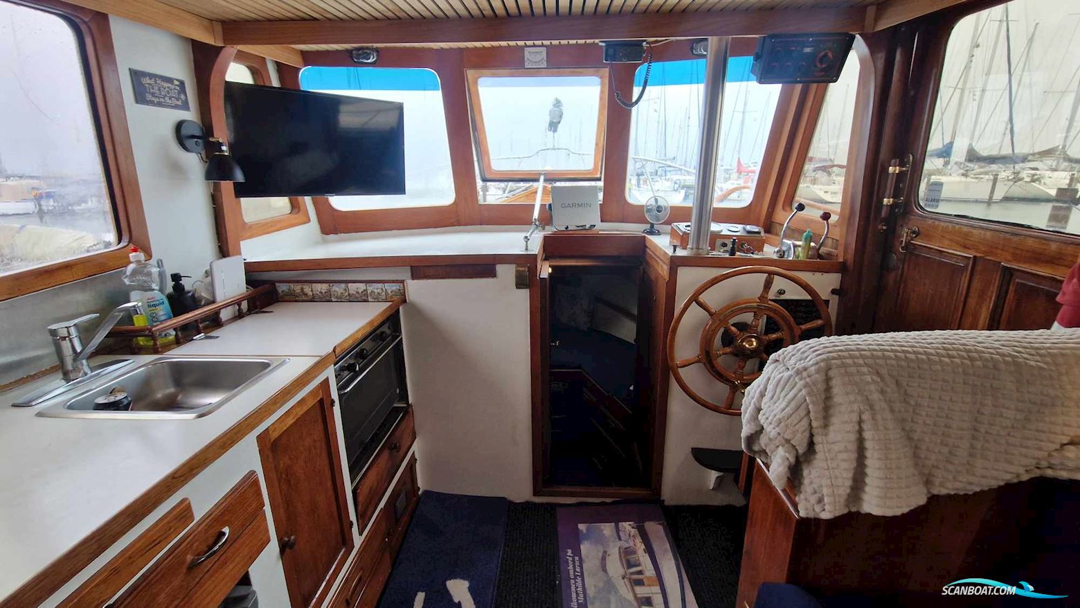 Marine Trader 34 Double Cabin
