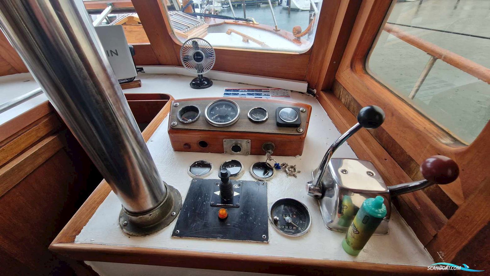 Marine Trader 34 Double Cabin