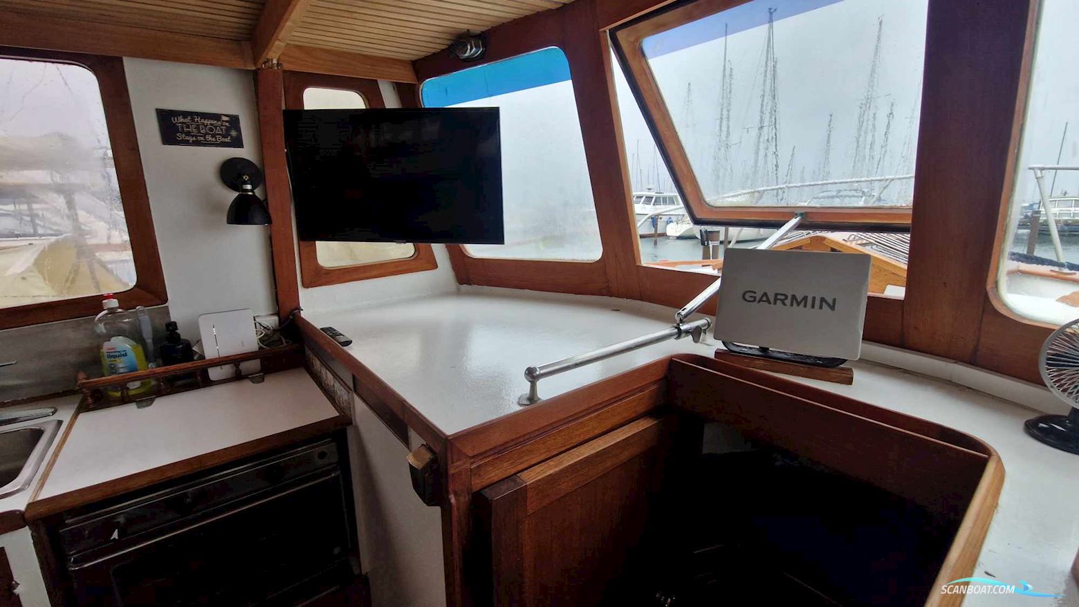 Marine Trader 34 Double Cabin