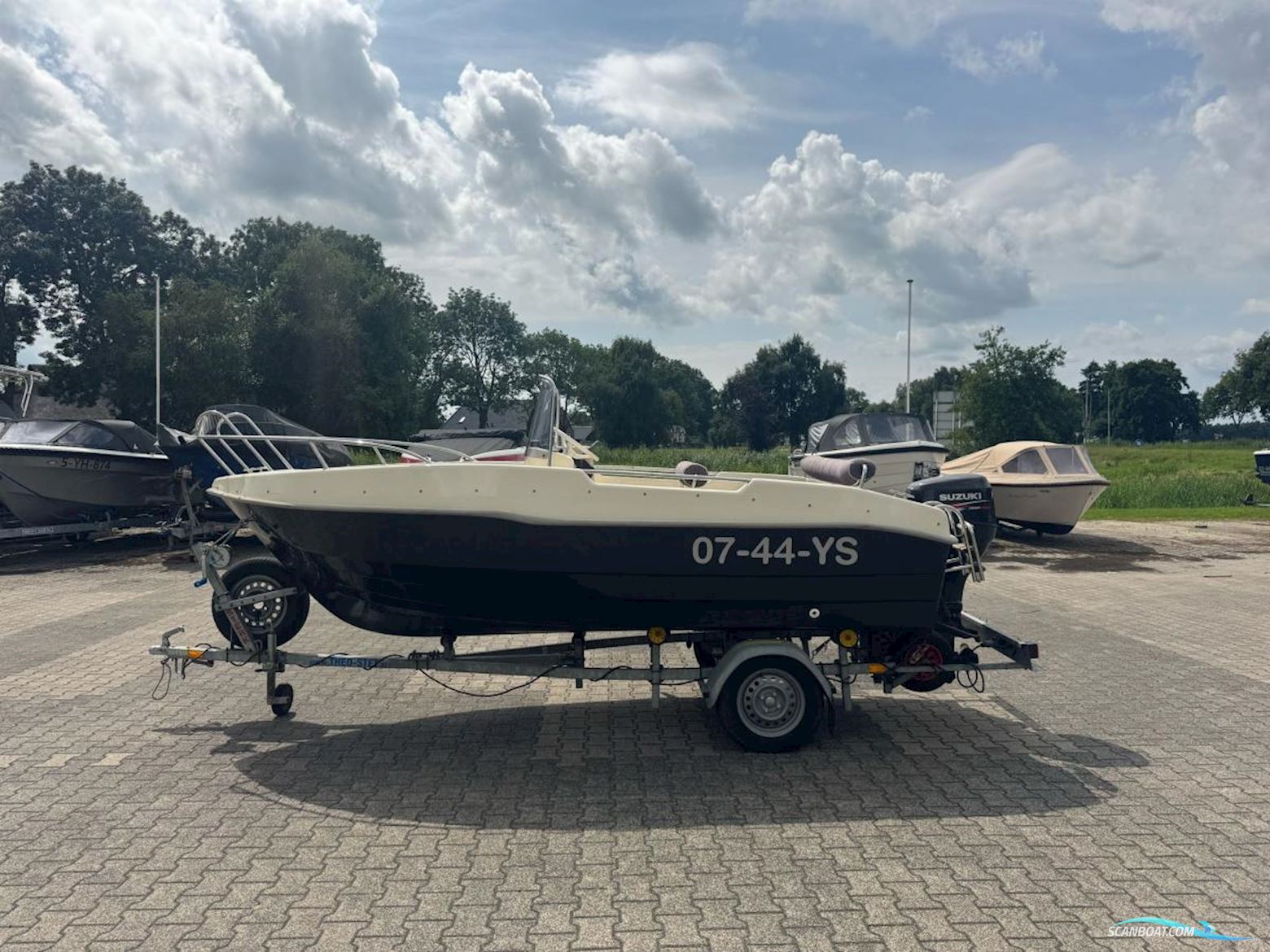 Marion 440 Consoleboot direct leverbaar!