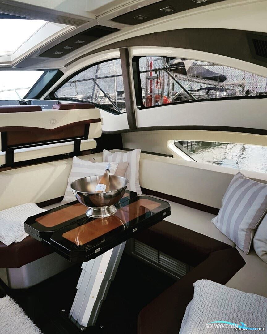 Marquis 420 Sport Coupe