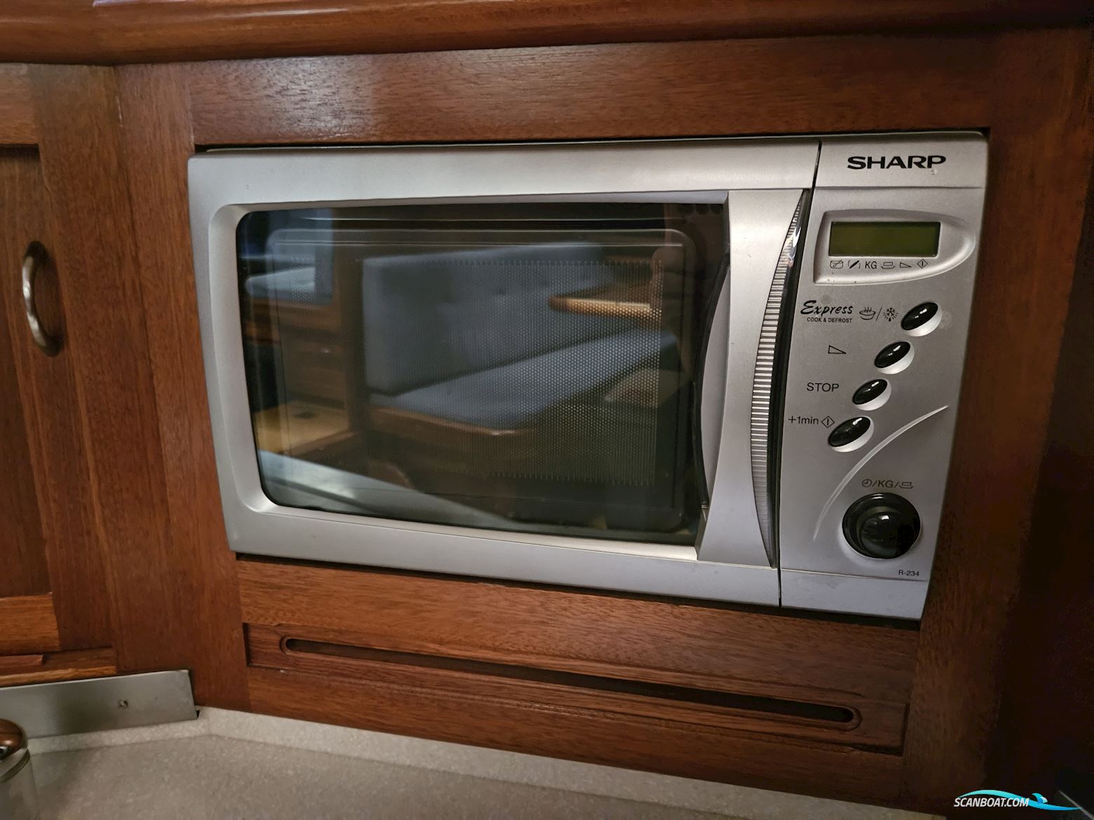 Marvis 37 Classic AC