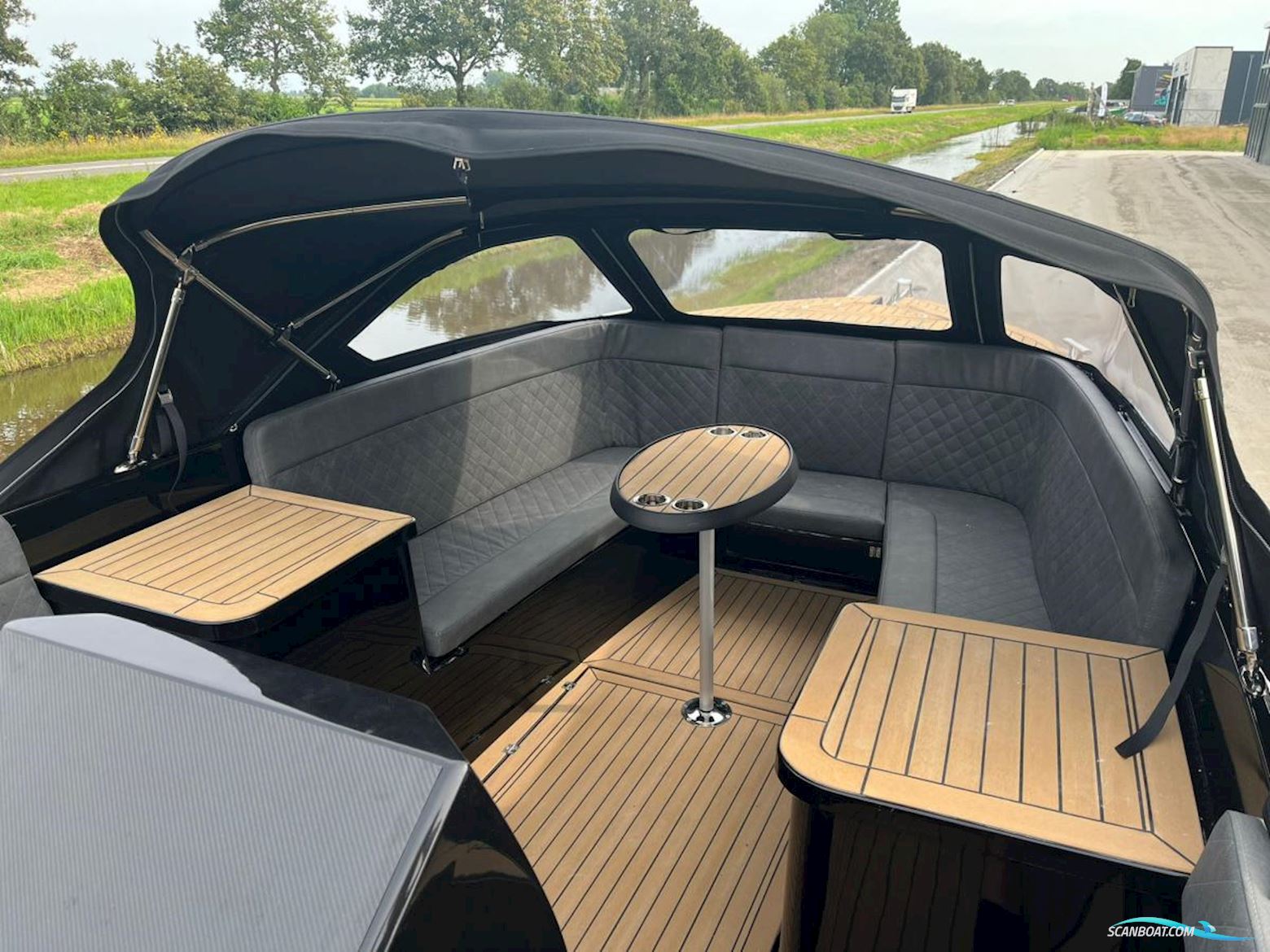 Maxima  740 Tender