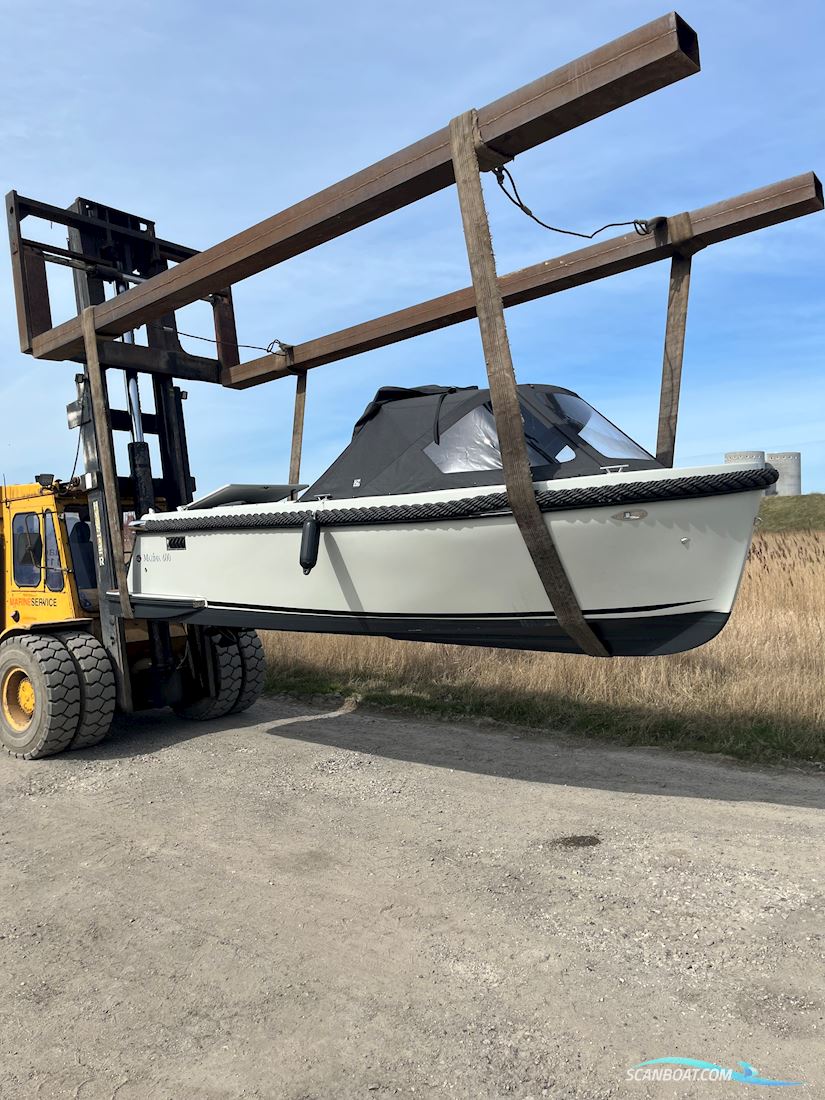Maxima 600 Tender