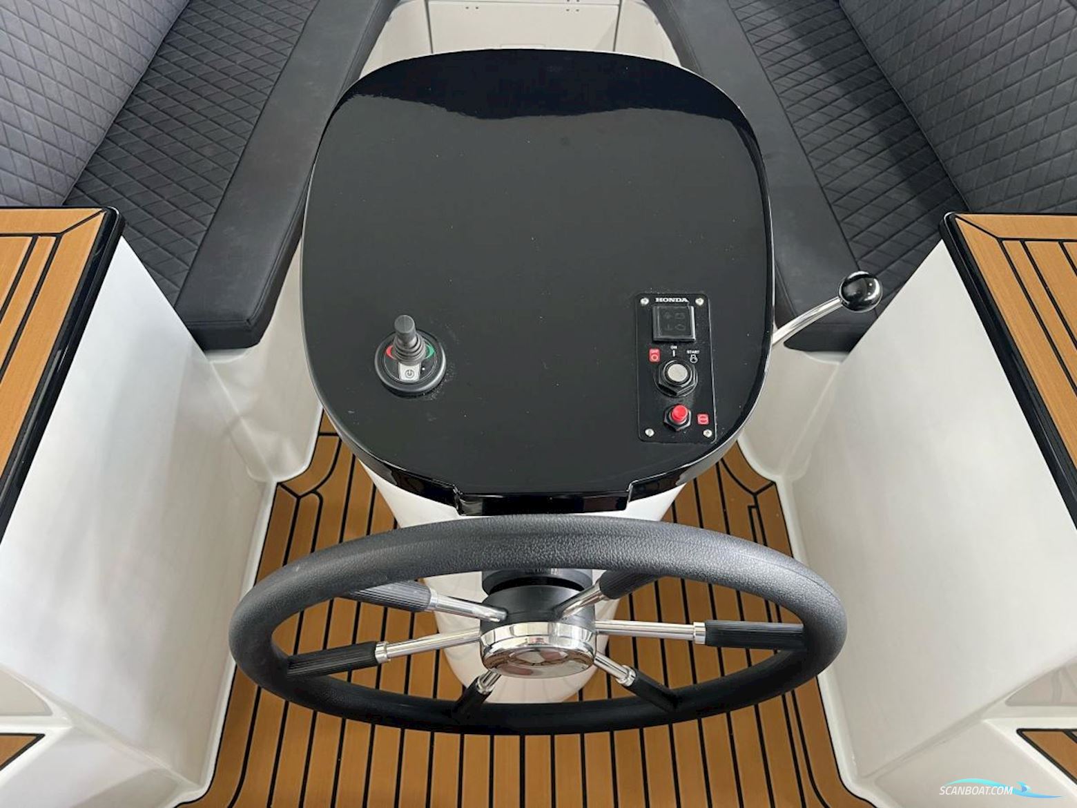 Maxima 620 Retro Tender