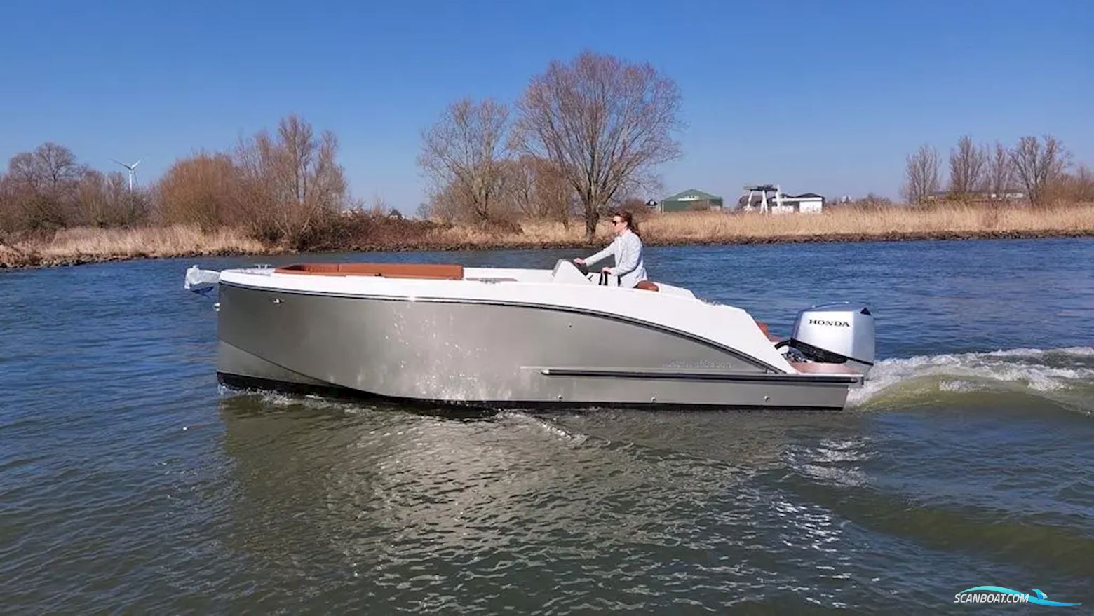 Maxima 680 Sport Lounge Motorbåt 2026, med Mercury 150 Exlpt Efi motor, Danmark