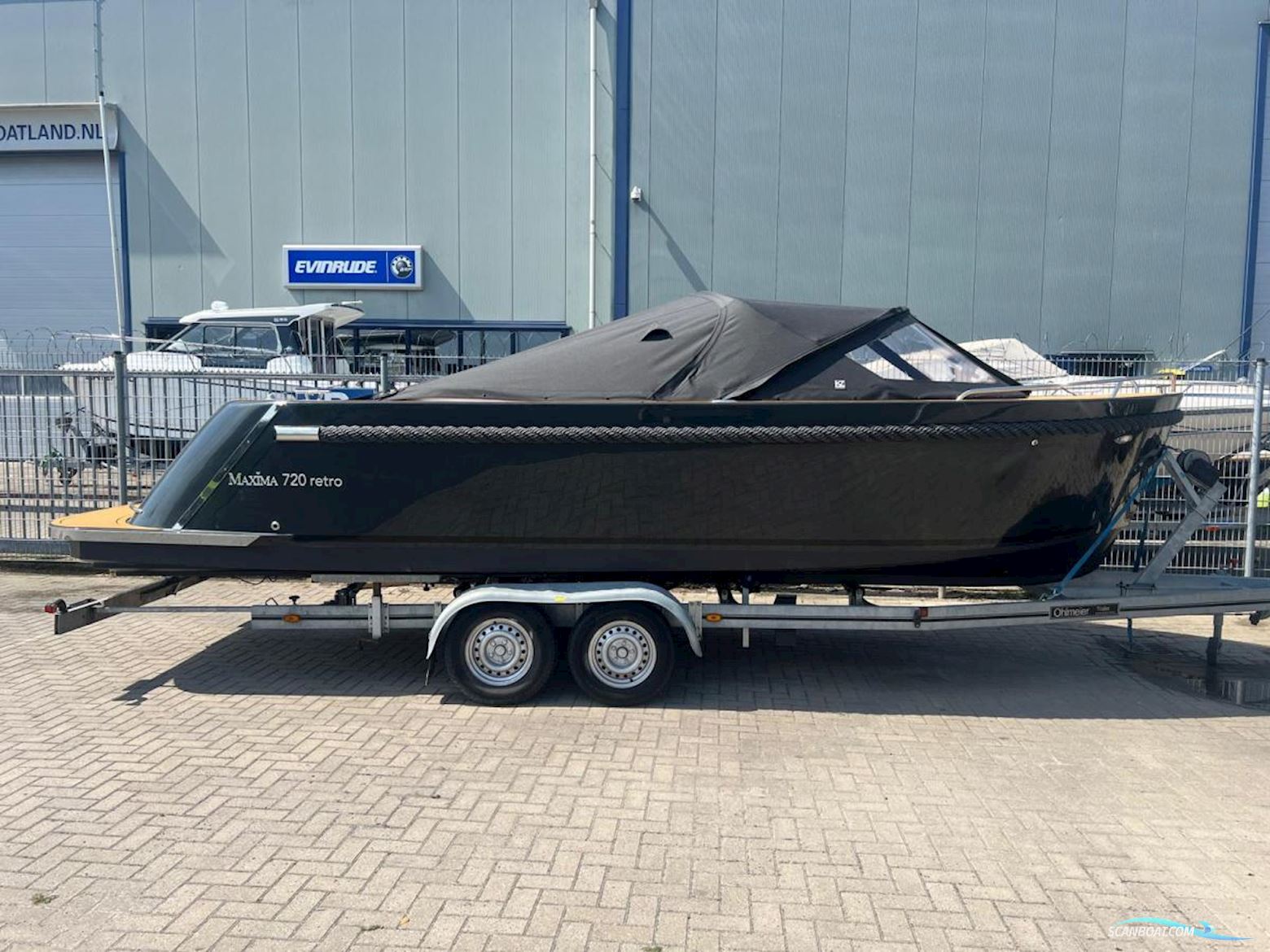 Maxima 720 Retro Met Boegschroef Motorbåt 2024, med Suzuki motor, Holland