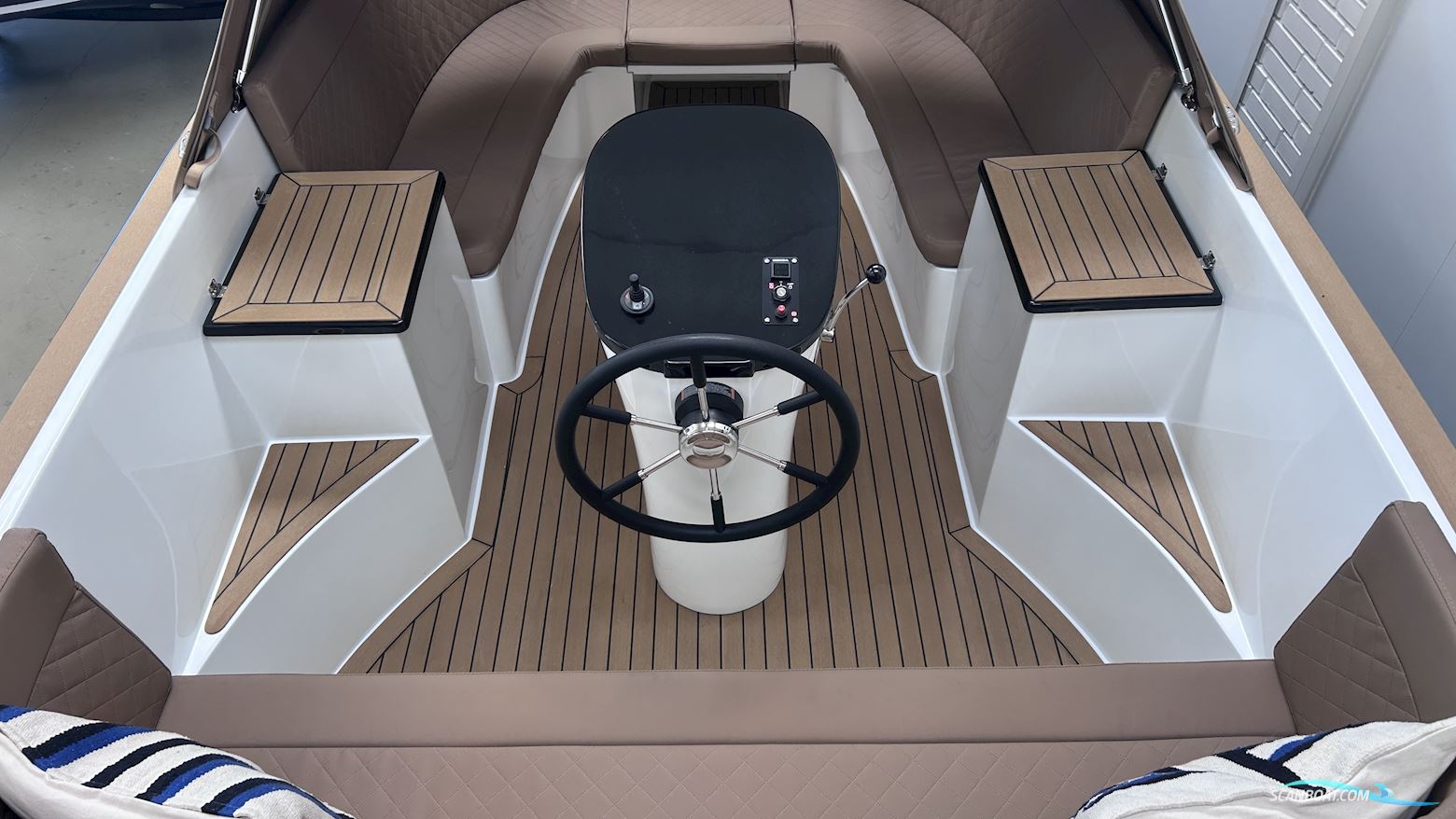 Maxima 720 Retro