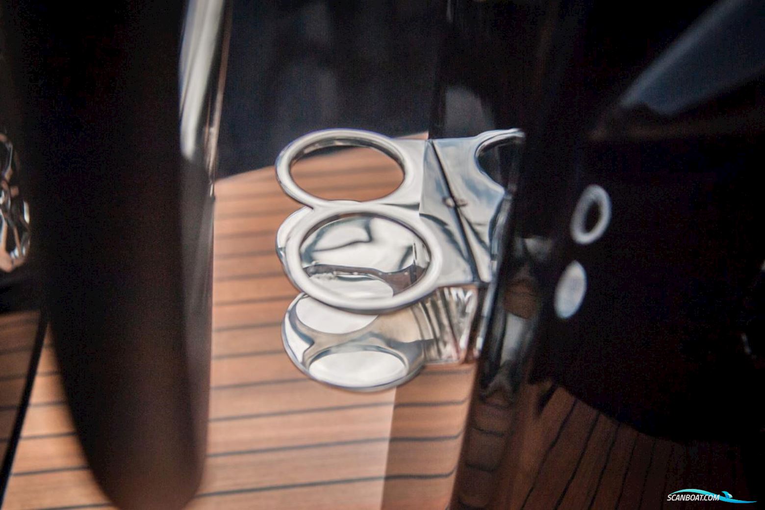 Maxima 750 Flying lounge