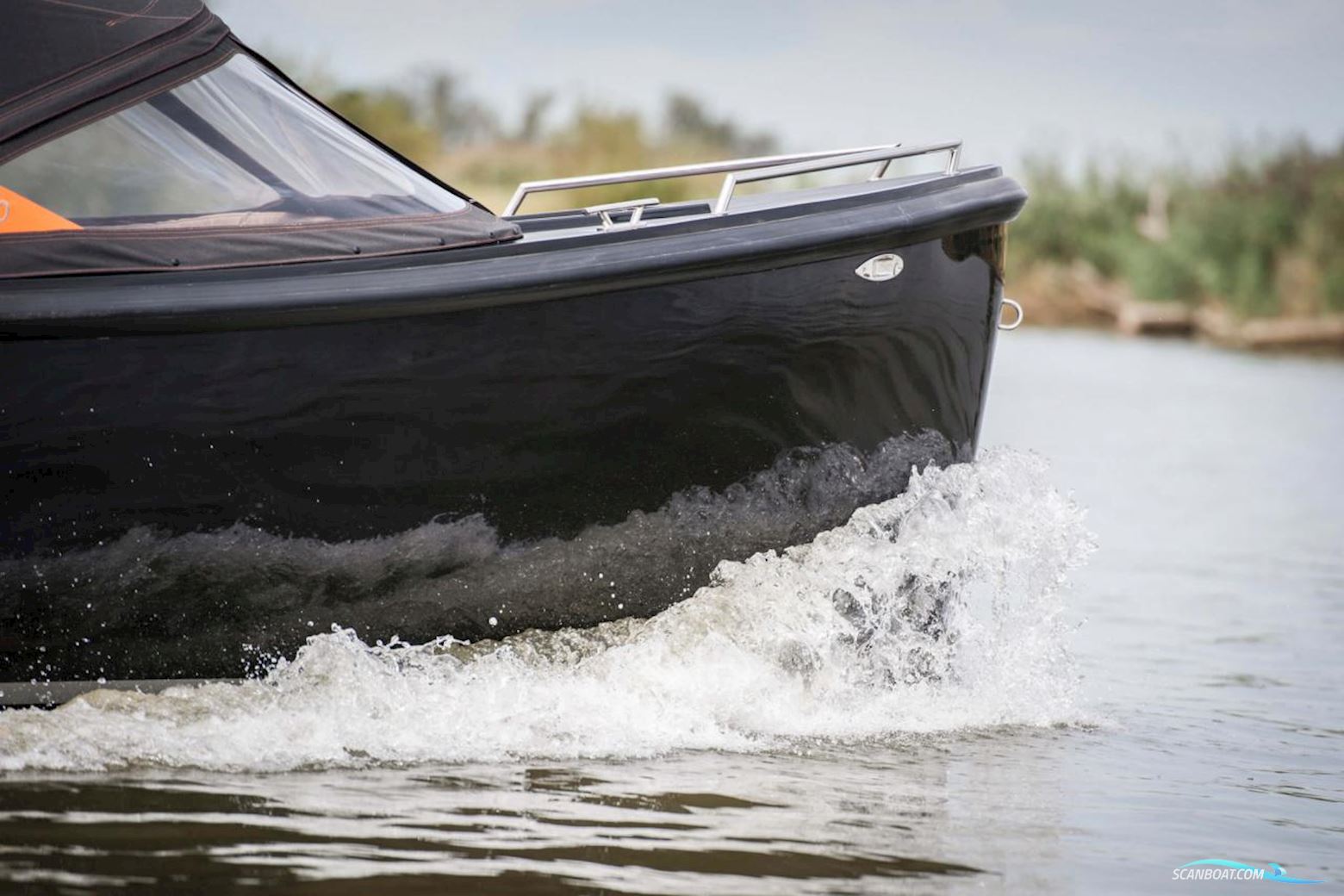 Maxima 750 Flying lounge