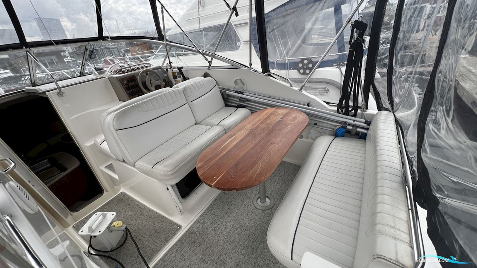 Maxum 2400 SC
