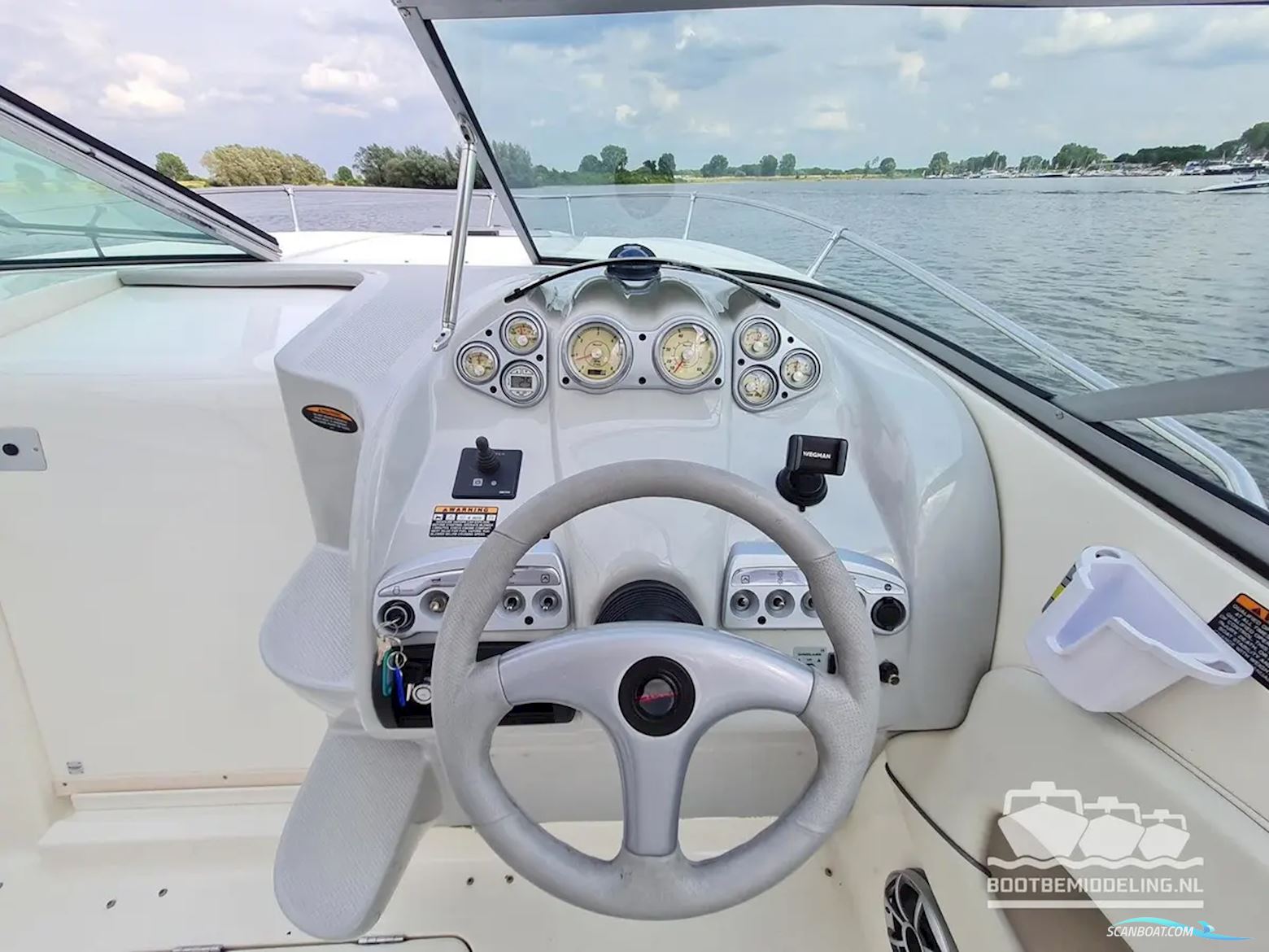 Maxum 2400 SC3, inclusief trailer