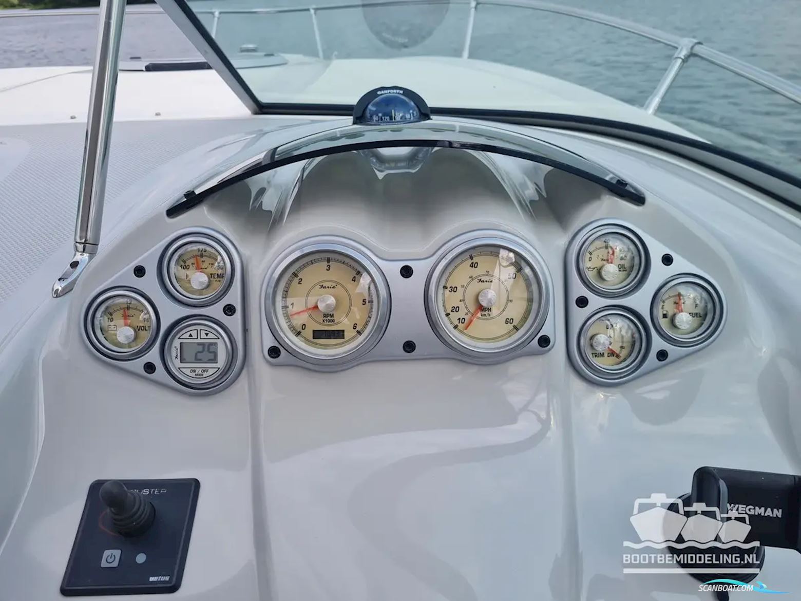 Maxum 2400 SC3, inclusief trailer