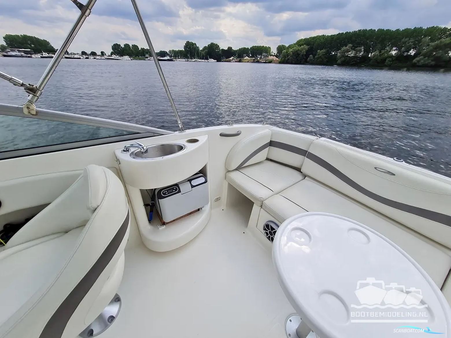 Maxum 2400 SC3, inclusief trailer