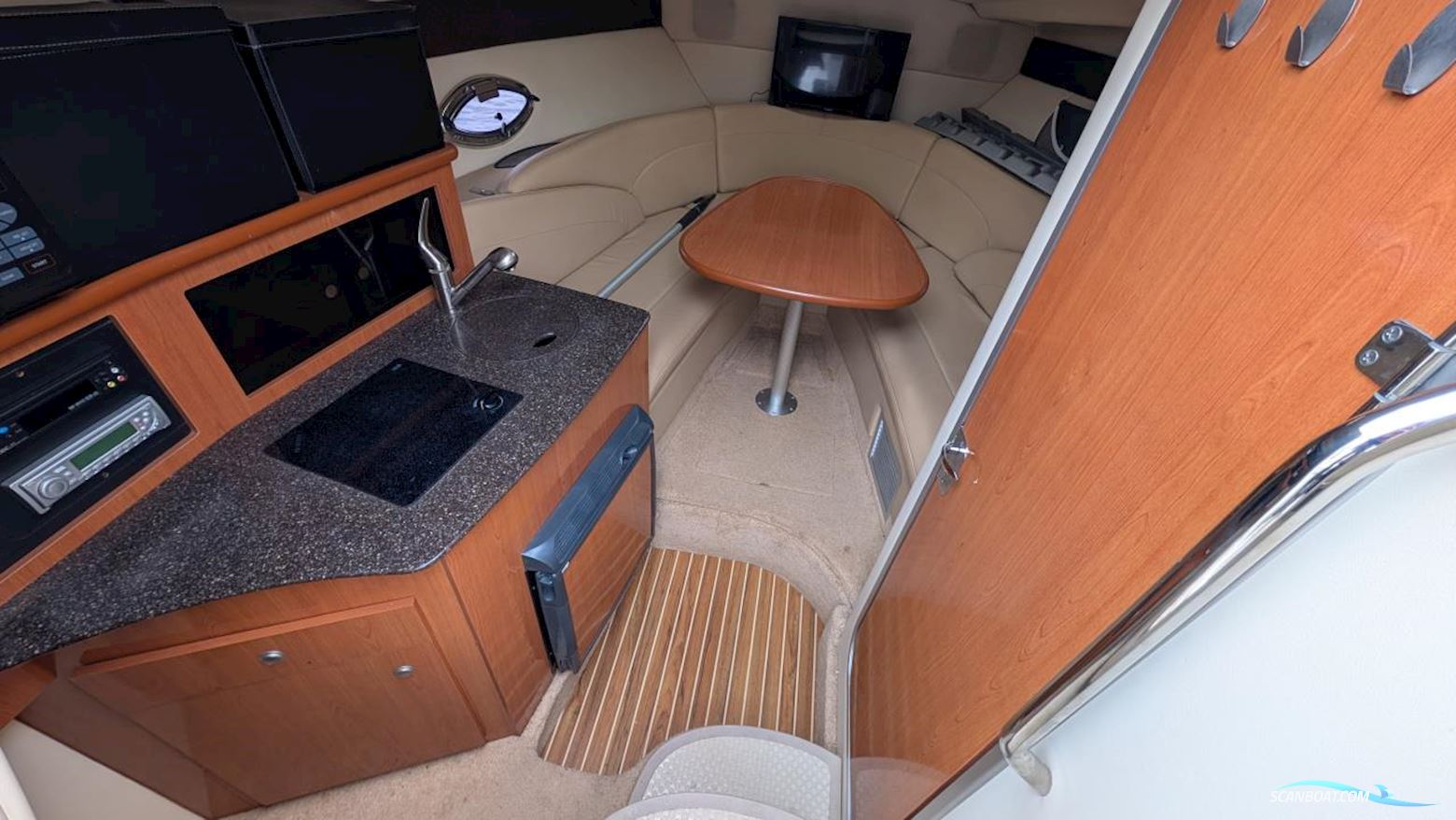 Maxum 2500 SE