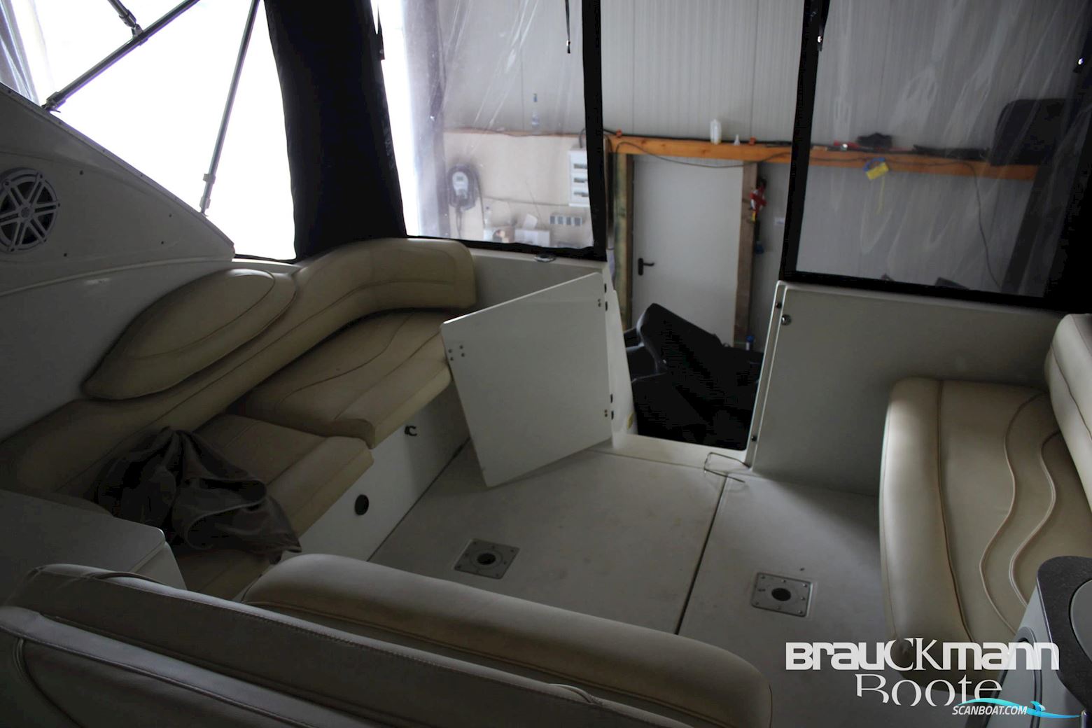 Maxum 3300 SCR