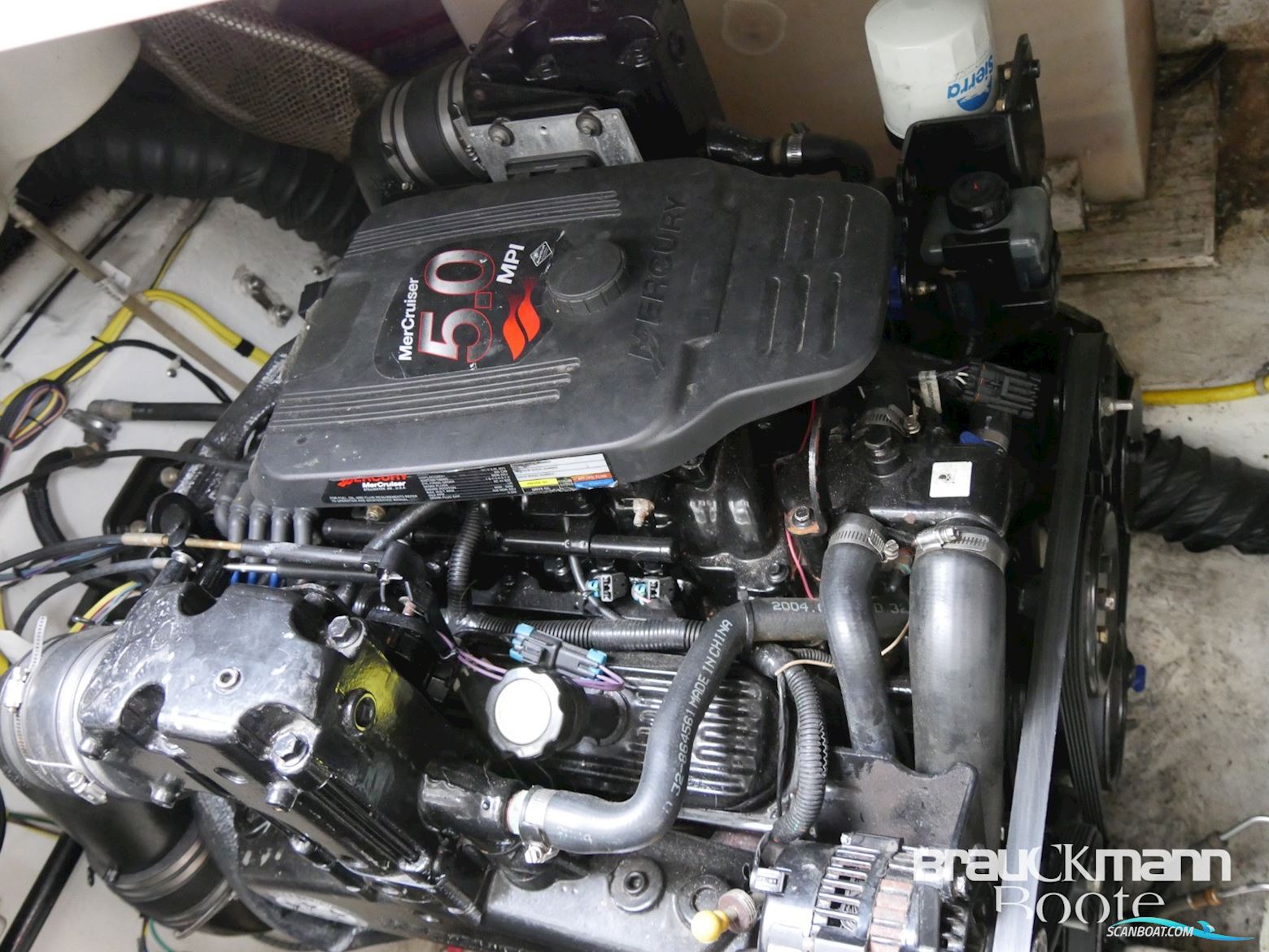 Maxum 3300 SE