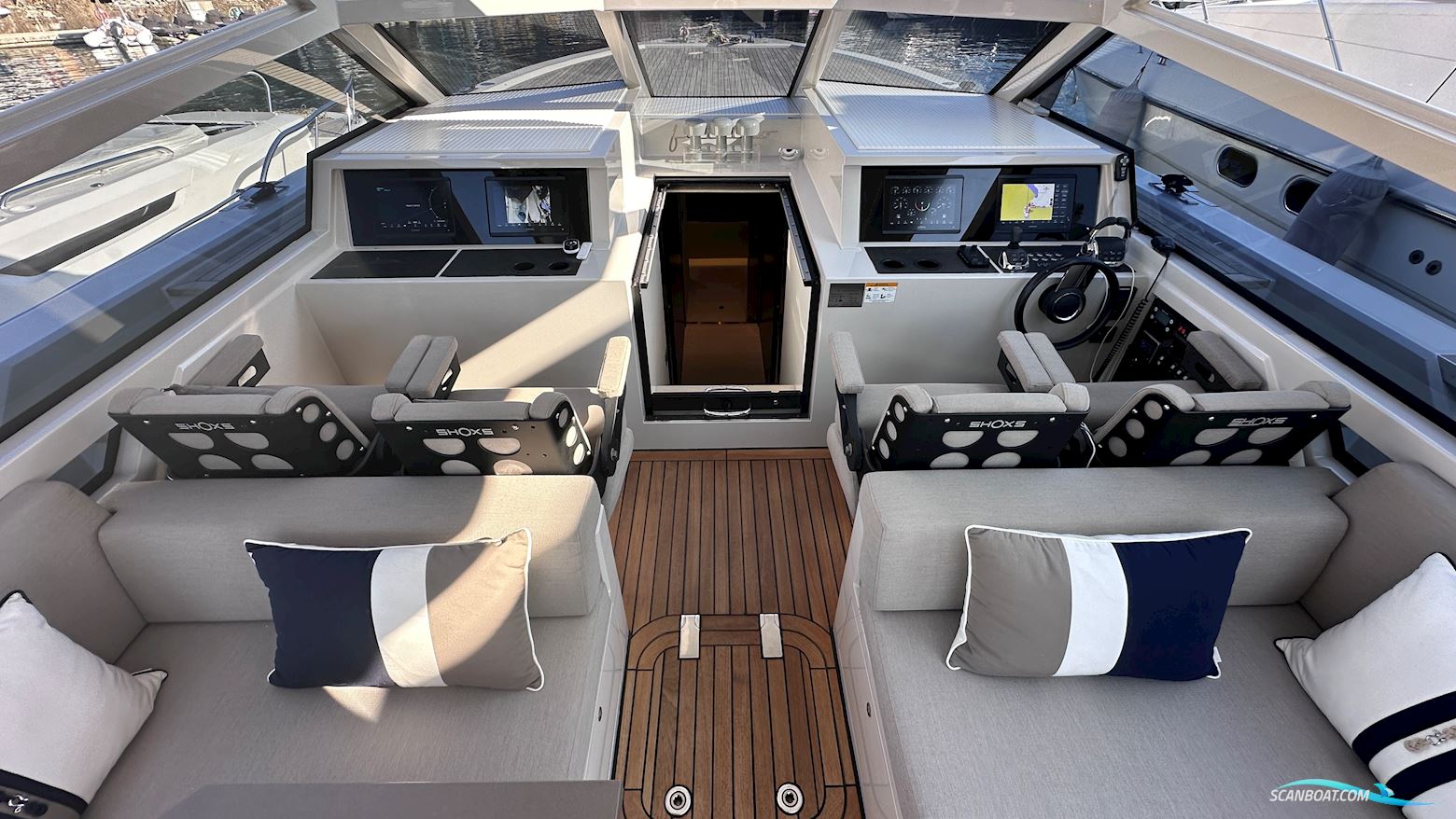 Mazu Yachts 42 WA