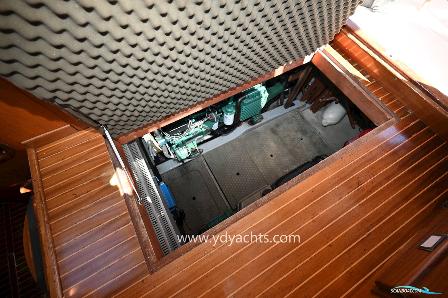 MENORQUIN 120 Trawler