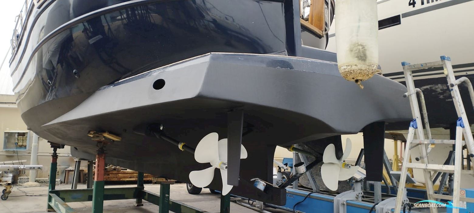 MENORQUIN 120 Trawler
