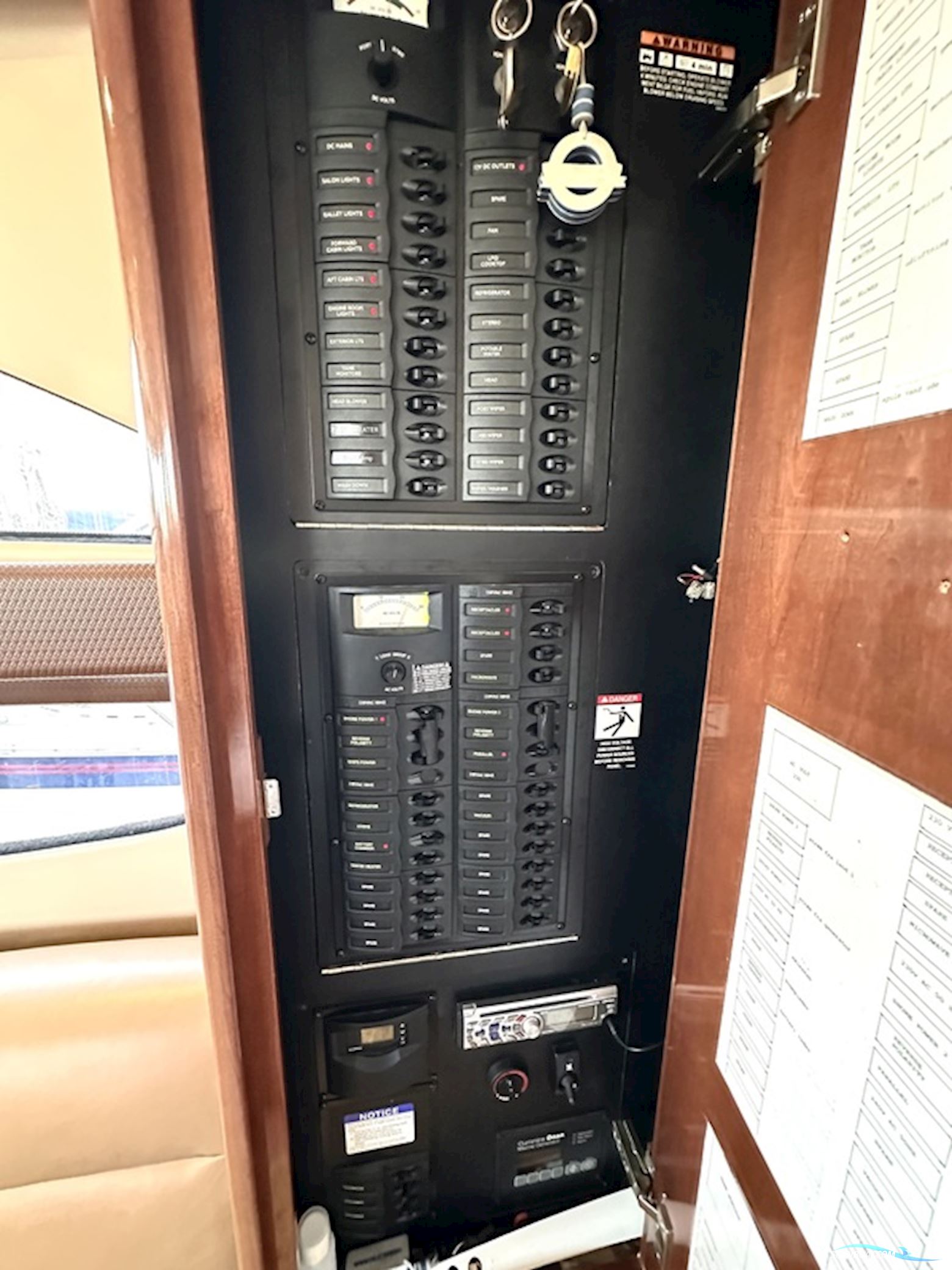 Meridian 341