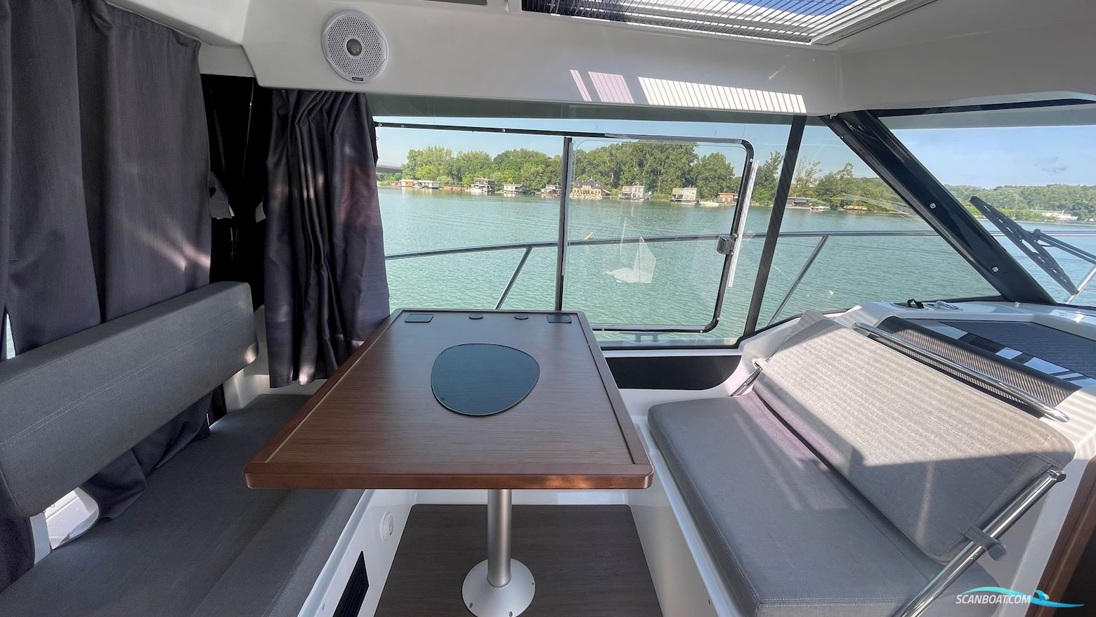 Merry Fisher 895 Offshore